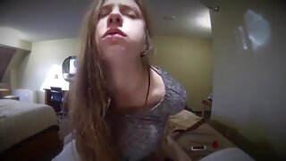 لڑکی نے ایک پڑوسی لڑکے کے ساتھ آن لائن ویڈیو چیٹ پر اتفاق فیلم سکسی پرده زنی کیا کہ وہ ابھی اسے چودنے آئے گی۔